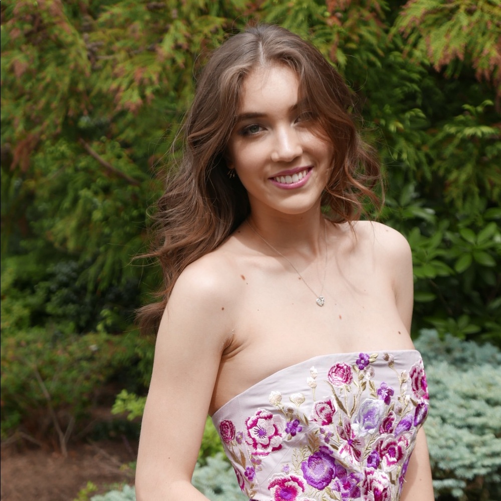 Meet your Posher, Victoria